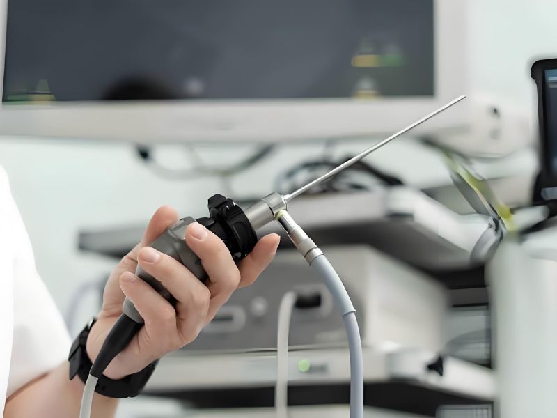 Endoscopes & minimally invasive surgical tools